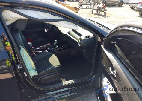 2021 Kia Forte Gt-Line z USA, uszkodzony, nr VIN 3KPF34AD7ME297467